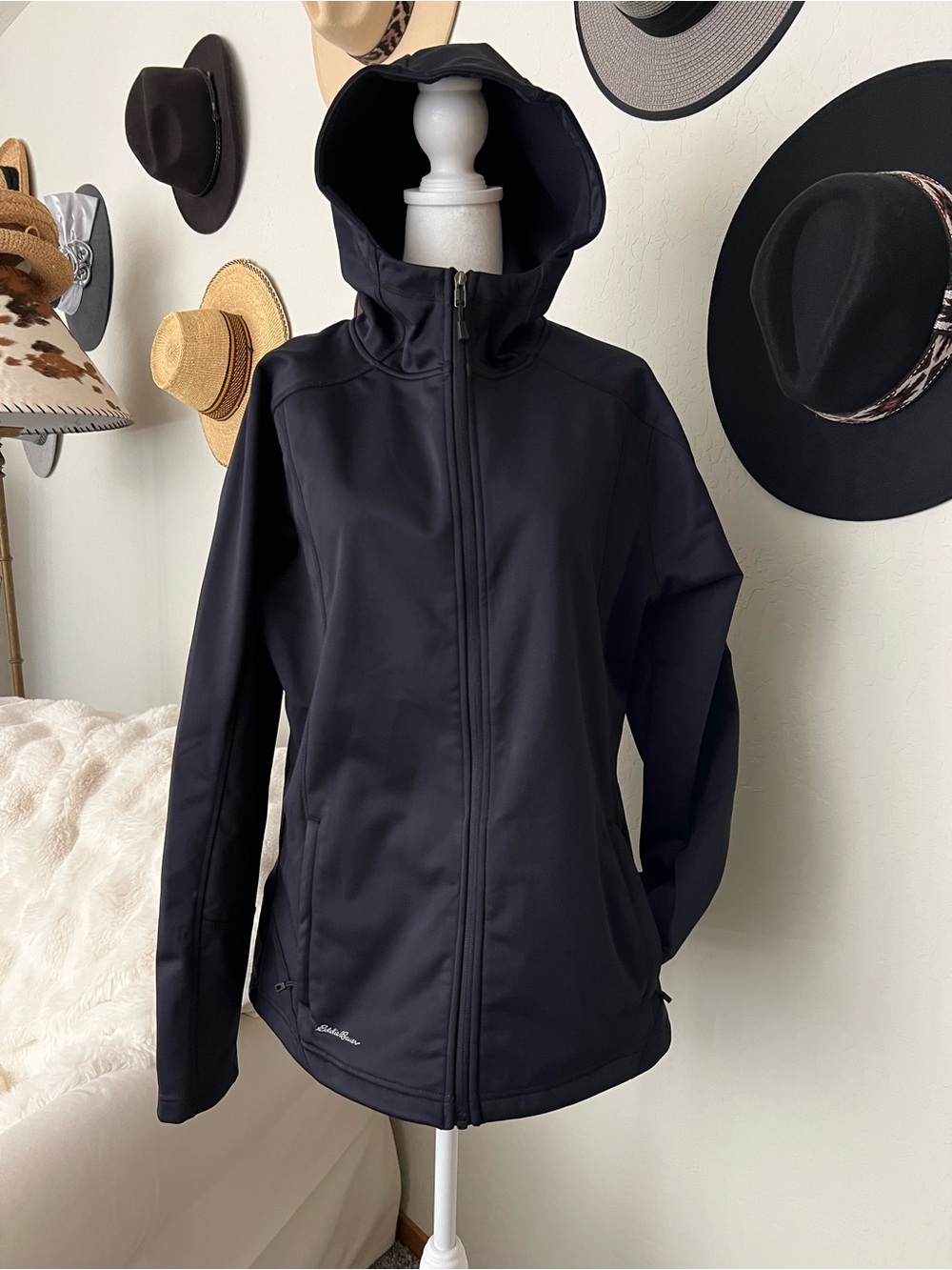 Eddie Bauer Women's Black Waterproof Trail Soft Shell Jacket XL